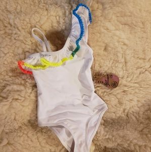 NWT Girl swimsuit 👙